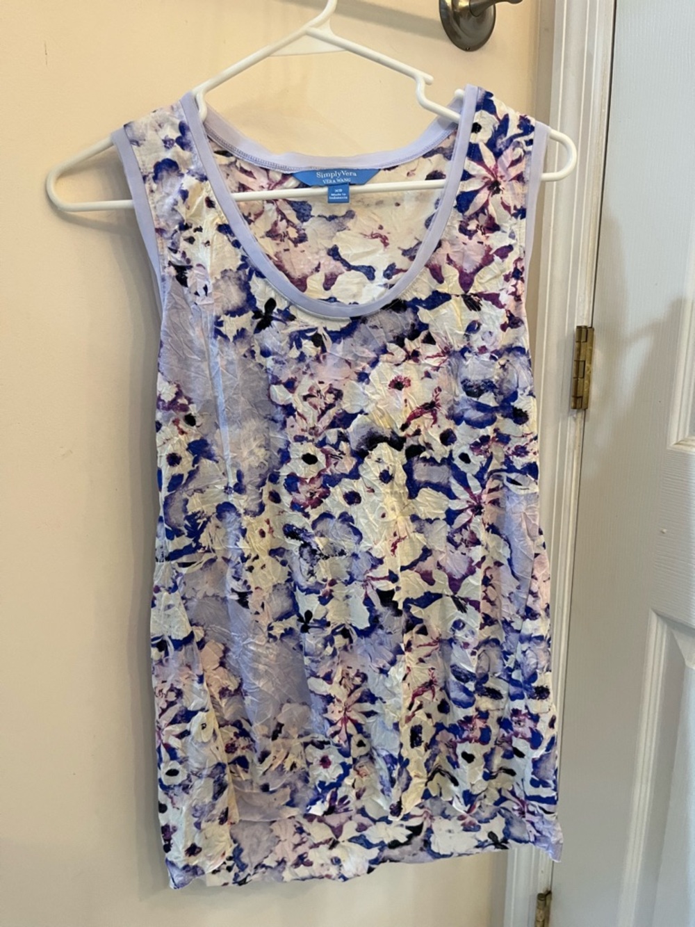 Vera Wang floral tank XS NWOT